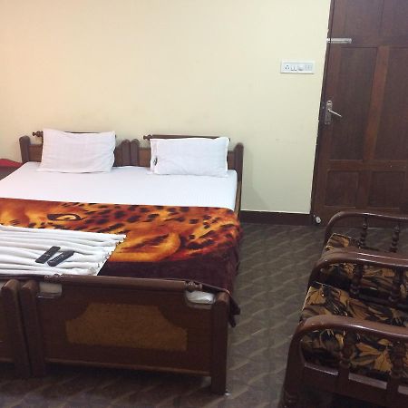 Hotel Green Land Bangalore Extérieur photo
