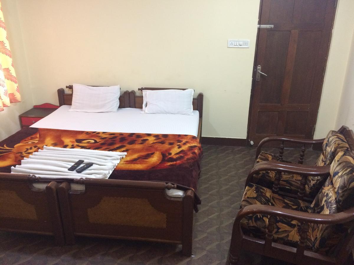 Hotel Green Land Bangalore Extérieur photo